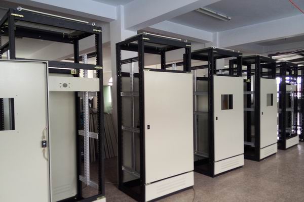 下谷坪土家族乡配电柜-3683厂家配电柜检修需要注意的